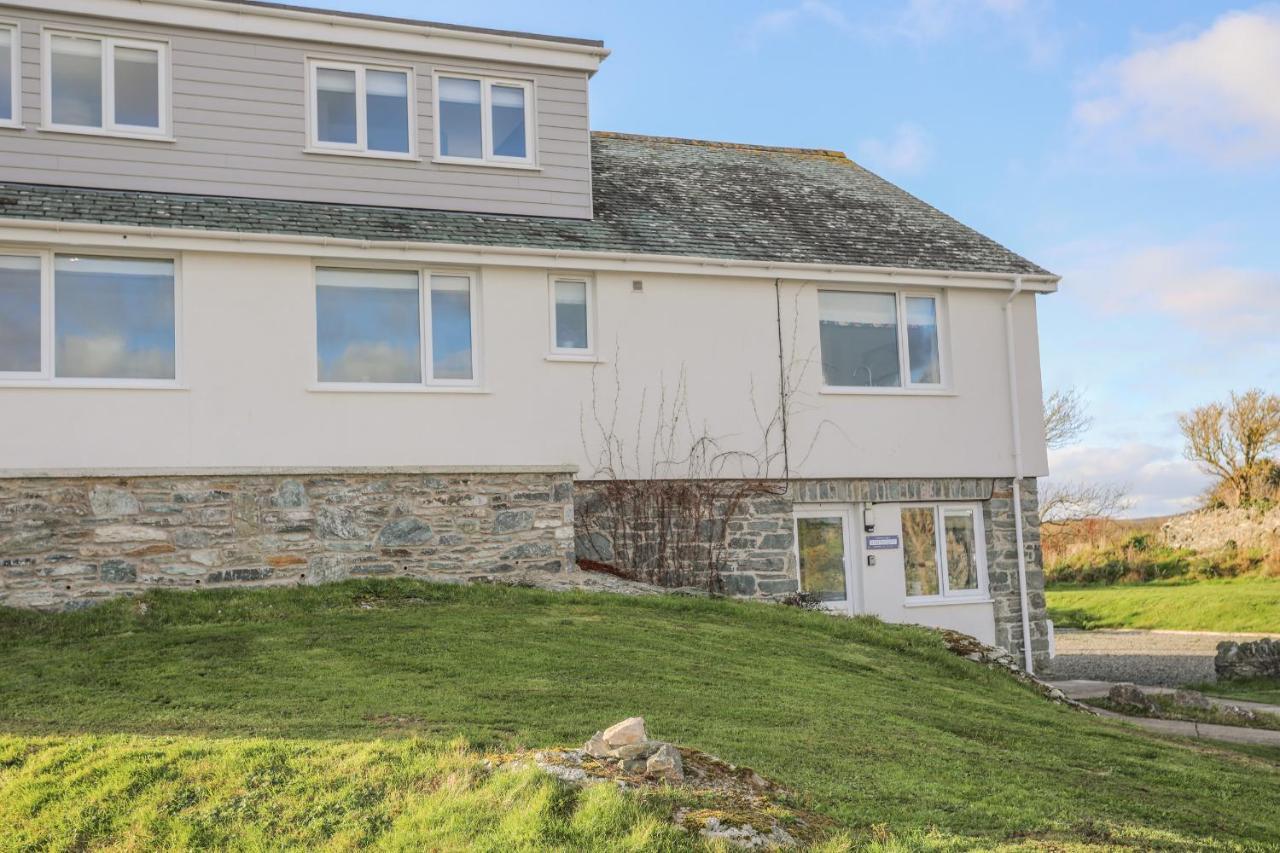 Southcott Apartment Trearddur Eksteriør billede